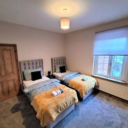 Nice 4-Bedroom Vacation Home With Indoor Fireplace Веллингтон Экстерьер фото